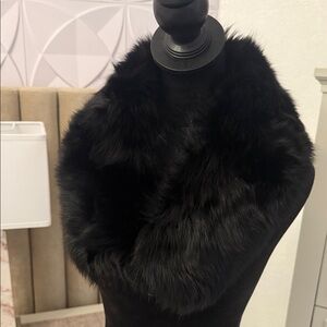 Saga furs SAGA FOX FUR COLLAR CLIP ON